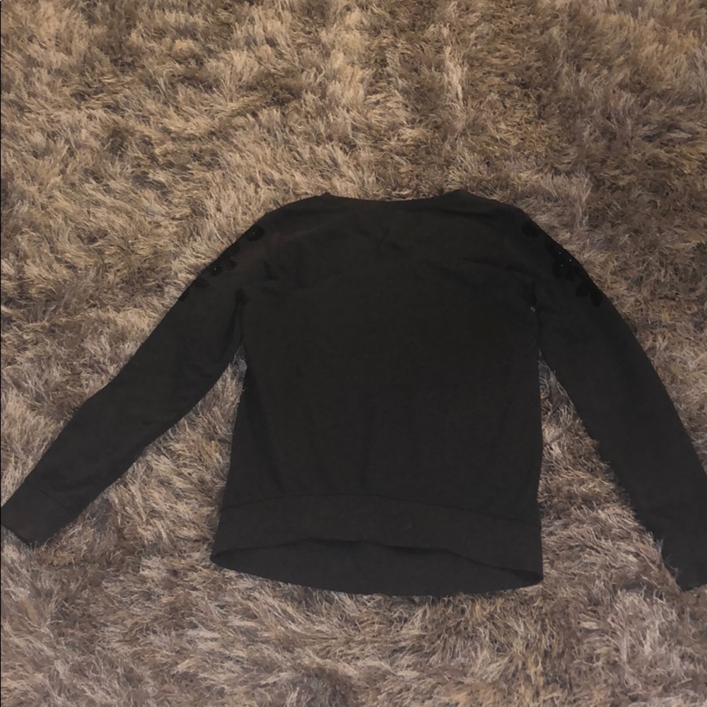 H&M sweater - Picture 2 of 5